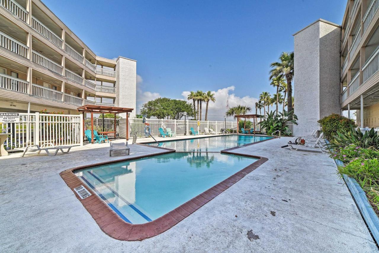 Updated Front Beach Condo With Resort Amenities! Corpus Christi Exterior photo